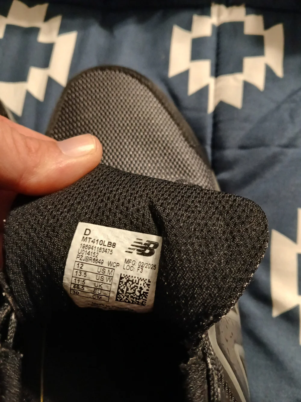 New Balance Men's Black Mesh Athletic Trail Sneakers